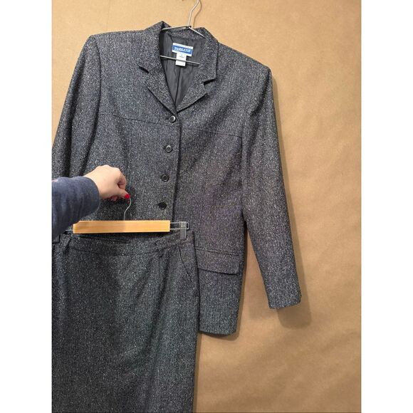 Pendleton Jackets & Blazers - Pendleton Blazer & Skirt Suit Set